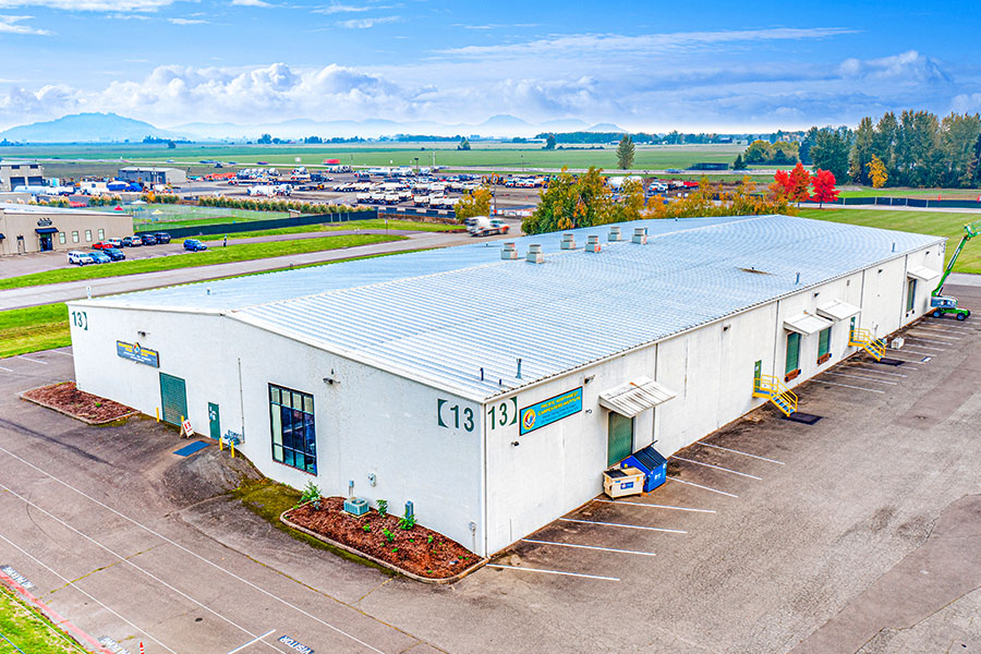 Tangent Logistics Center located at Tangent OR - Kingsbarn Property